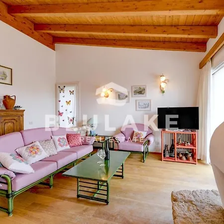 Laluisa-garda Villa